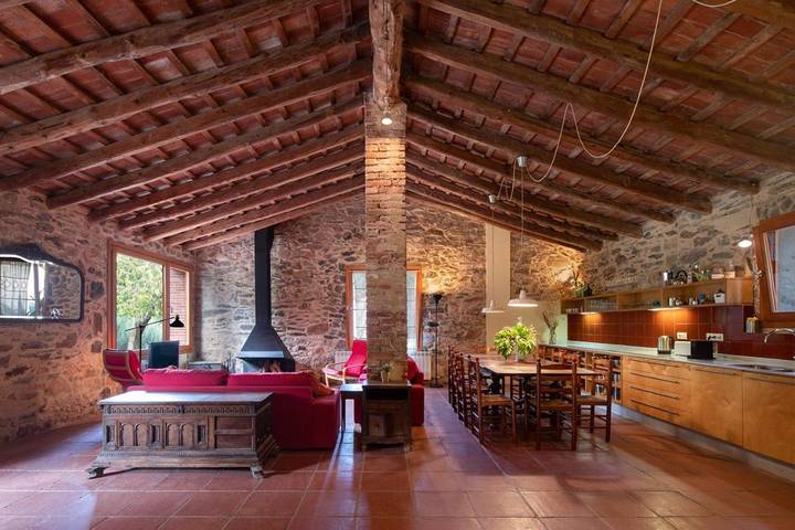 Casa rural para 7 personas, con vistas además de jardín y piscina, Se admiten mascotas en Alto Campo - 4