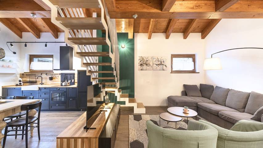 Appartamento per 8 persone, con Balcone e Terrazza nonché Panorama a Ponte di Legno
