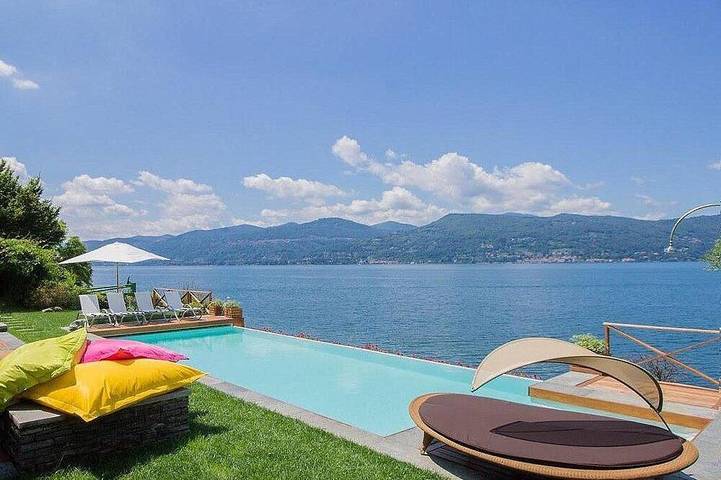 Vacation rental for 8 people, with yard in Lago Maggiore