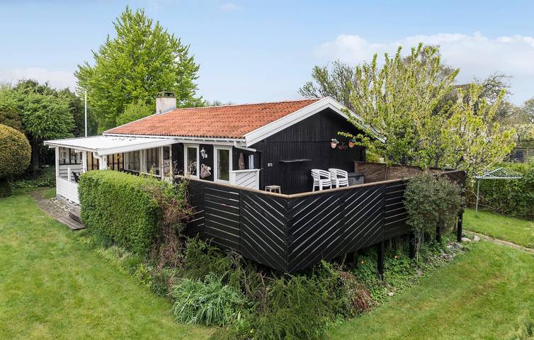 Ferieudlejning for 6 personer, med Terrasse i Faxe Ladeplads