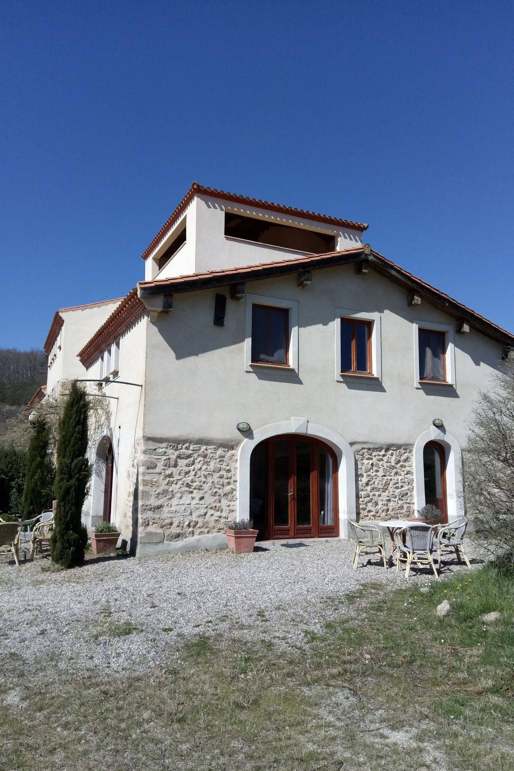 Luxuriöses Ferienhaus mit mehreren Terrassen in Sonnac-sur-l'Hers, Région de Limoux