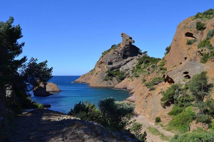 Ferienwohnung für 4 Personen, mit Garten in La Ciotat