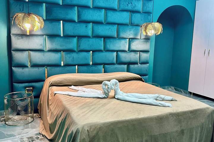 Bed and breakfast for 3 people in Naples