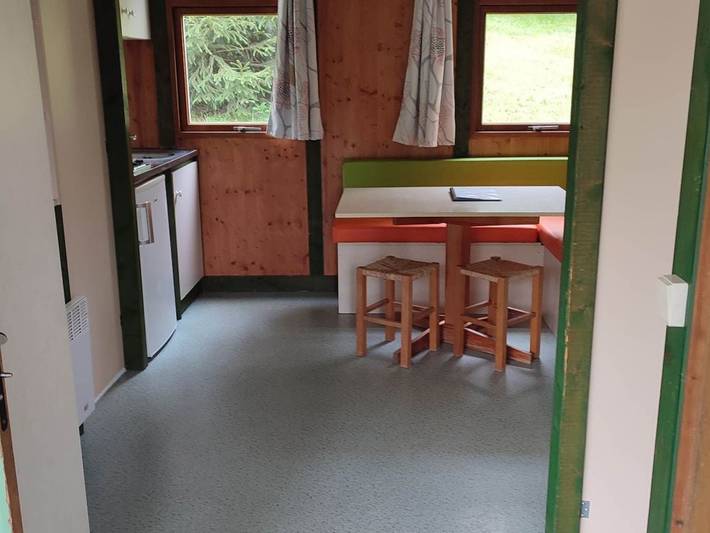 Gîte pour 6 personnes, avec terrasse, animaux acceptés à La Tour-d'Auvergne - 2