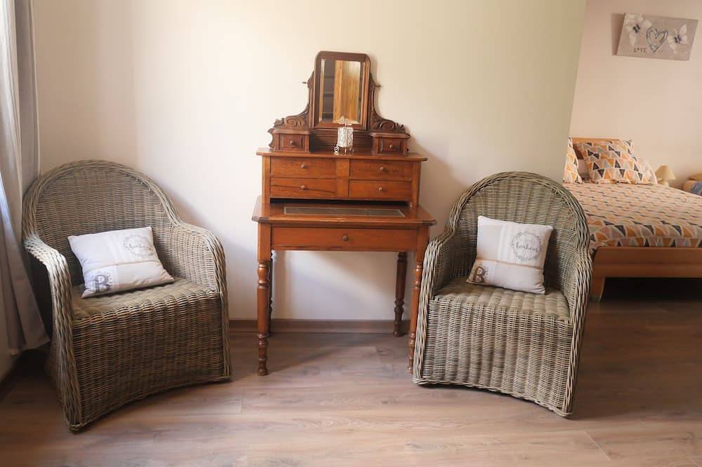 Welcome to Lougissoun, group gîte in the heart of Provence in Entrecasteaux, Región Brignoles
