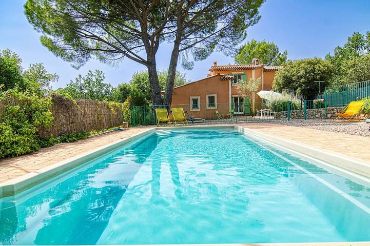 Maison de vacances pour 8 personnes, avec jardin ainsi que piscine et terrasse, animaux acceptés - 1