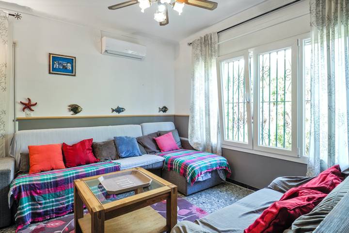 Chalet para 8 personas, con piscina y terraza en Cataluña - 3