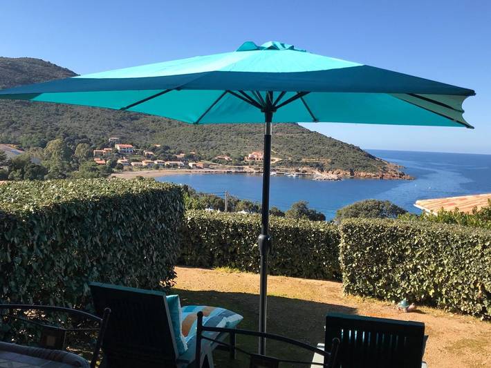 Gîte pour 2 personnes, avec Terrasse ainsi que Jardin et Vue