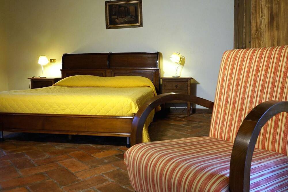 Geranei Haus mit Schwimmbad zwischen Florenz und in Pratovecchio, Pratovecchio Stia