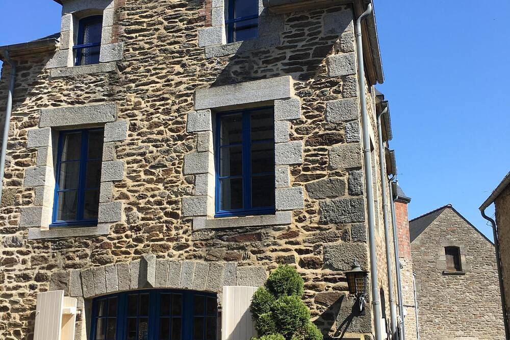 Charming Breton house in the heart of the Rance in Plouër-sur-Rance, Dinan region