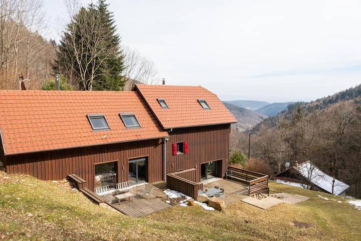 Chalet pour 15 personnes, avec jardin et vue