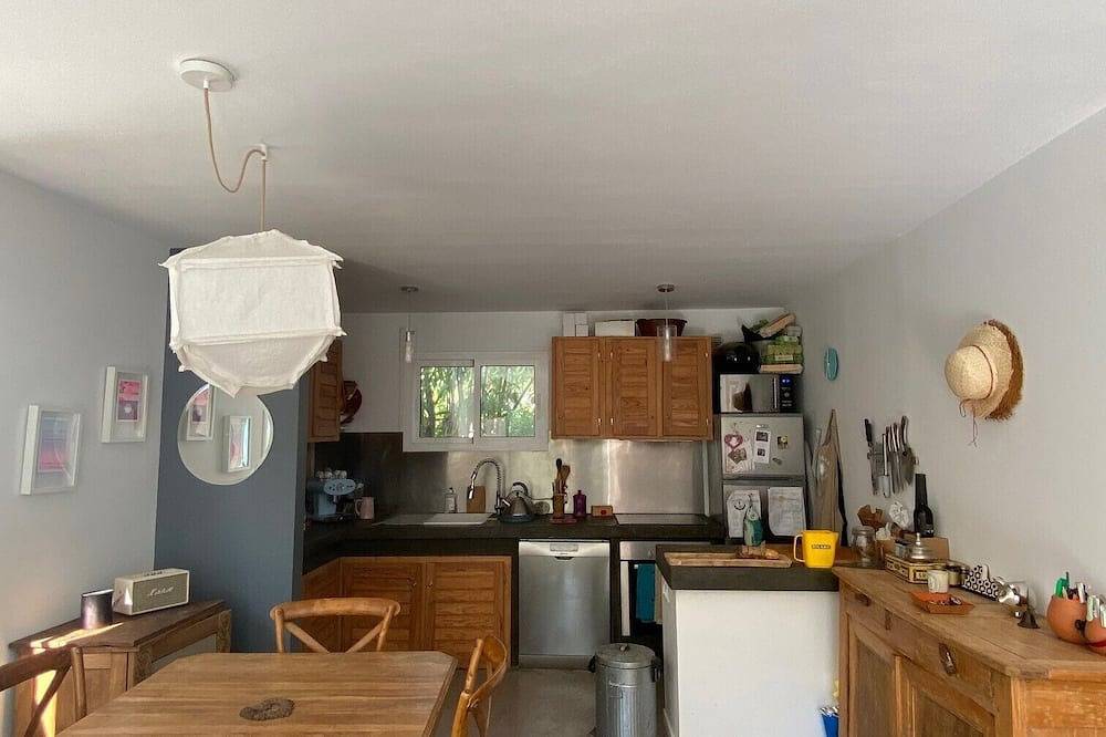 Maison à 300 m de la plage, avec extérieur très agréable in Plage des Chalets, Gruissan