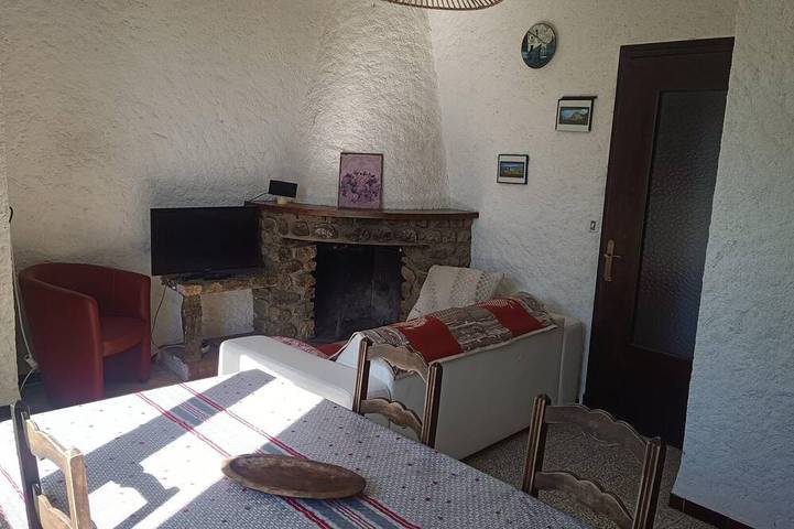 Gîte pour 5 personnes, avec jardin à Saint-Génis-des-Fontaines - 2