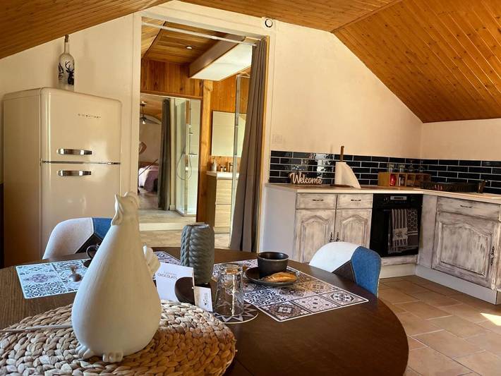 Gîte pour 2 personnes, avec Jacuzzi et Terrasse dans Montgilbert