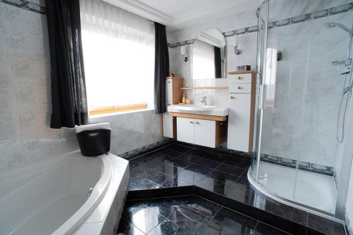 Ferienhaus für 6 Personen, mit Garten und Ausblick in Südtirol - 3