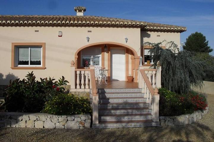 Maison de vacances pour 8 personnes, avec jacuzzi et jardin, animaux acceptés à Xaló
