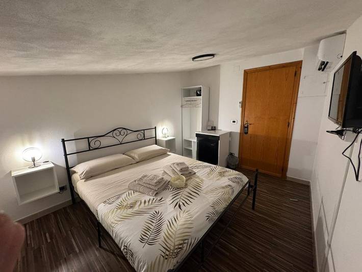 Chambre d’hôte pour 2 personnes, avec jardin et jacuzzi à Tropea - 3