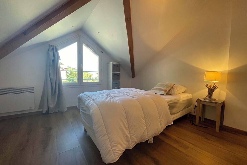 Villa resort 18p. lake view sauna near lake, ski, ideal for families/groups in Savines-le-Lac, Écrins National Park