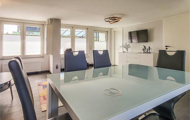 Apartment am Strand mit WiFi, Parkplatz und Terrasse - 300m zum Strand in Devin, Stralsund