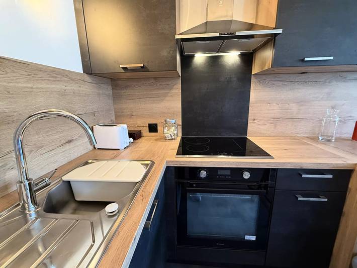 Gîte pour 3 personnes, avec Balcon à Laveissière - 4
