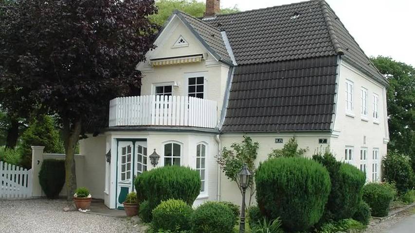 Ferienhaus für 9 Personen, mit Terrasse und Garten in Stoltebüll