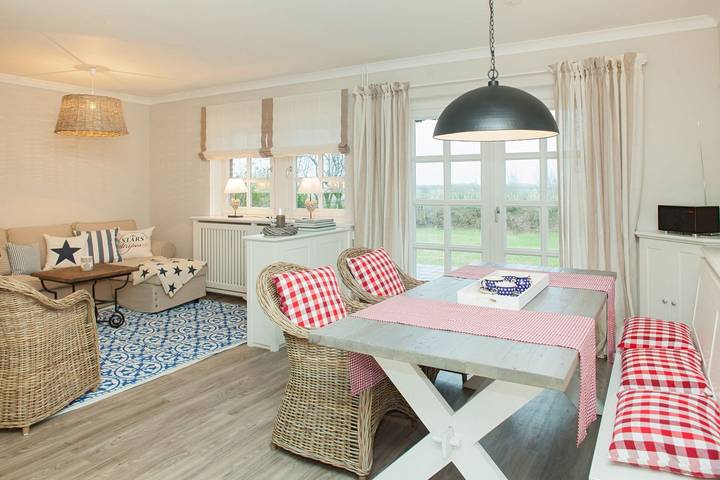 Ganze Wohnung, Bestehorn - reetgedecktes, gepflegtes Objekt im Südosten von Keitum in Keitum, Sylt (Gemeinde)