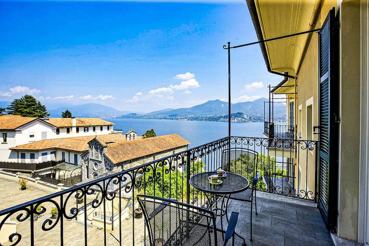 Gîte pour 4 personnes, avec balcon ainsi que vue et vue sur le lac à Ghiffa - 3