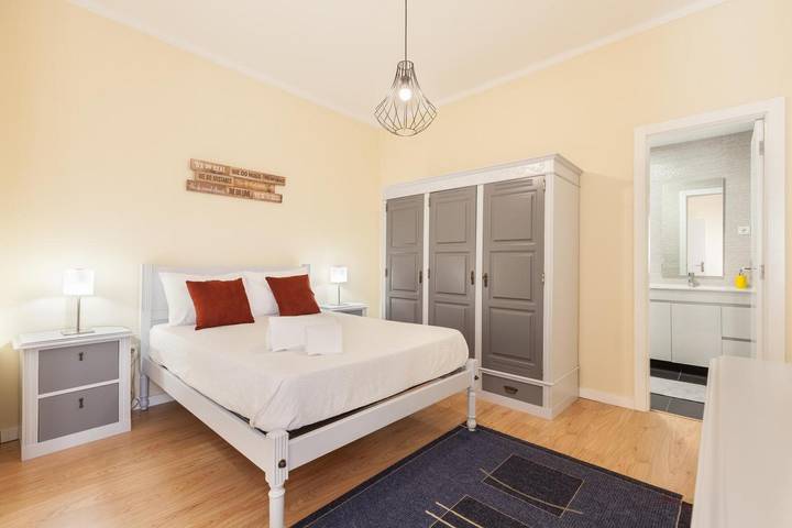 Apartamento entero, Apartamento 'Feel At Home - Free Private Parking' con balcón y Wi-Fi in Braga (São Vítor), Distrito de Braga