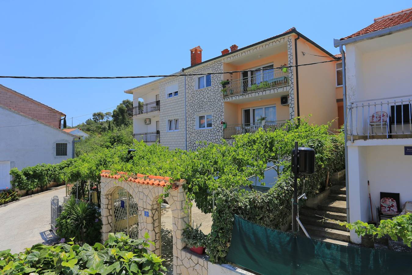 Cały apartament, Dwupokojowy apartament przy plaży Arbanija, Ciovo A-18661-a in Arbanija, Čiovo