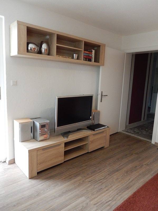Ganze Ferienwohnung, Ferienwohnung Barhainski - 65qm Souterrain-Ferienwohnung mit Wintergarten und Terrasse in Prien, Prien am Chiemsee