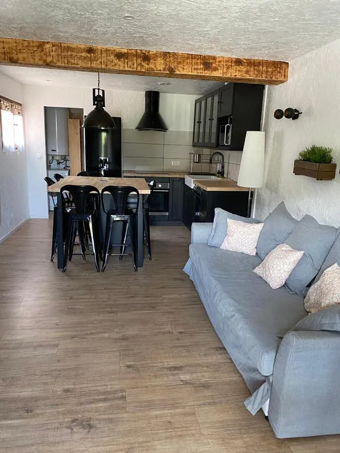 Casa rural para 5 personas, con vistas además de jardín y terraza, Se admiten mascotas - 1
