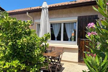 Location de vacances pour 4 personnes, avec jardin et terrasse dans Plage sud (Mimizan Plage)