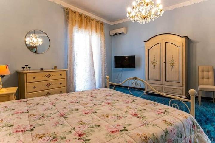 \" La Terrazza sul Tramonto \" Apartment in a villa near the sea in San Leone. in San Leone, Agrigento