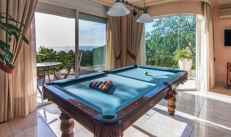 Casa rural para 10 personas, con piscina y jardín además de balcón y vistas en Salou - 3