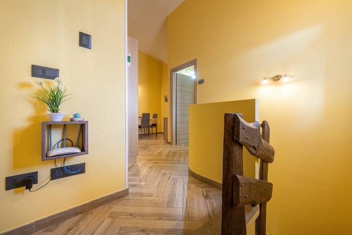 Appartamento intero, Spaziosa casa vacanze "Paradise Home" con Wi-Fi e balcone in Quartu Sant'Elena, Campidano