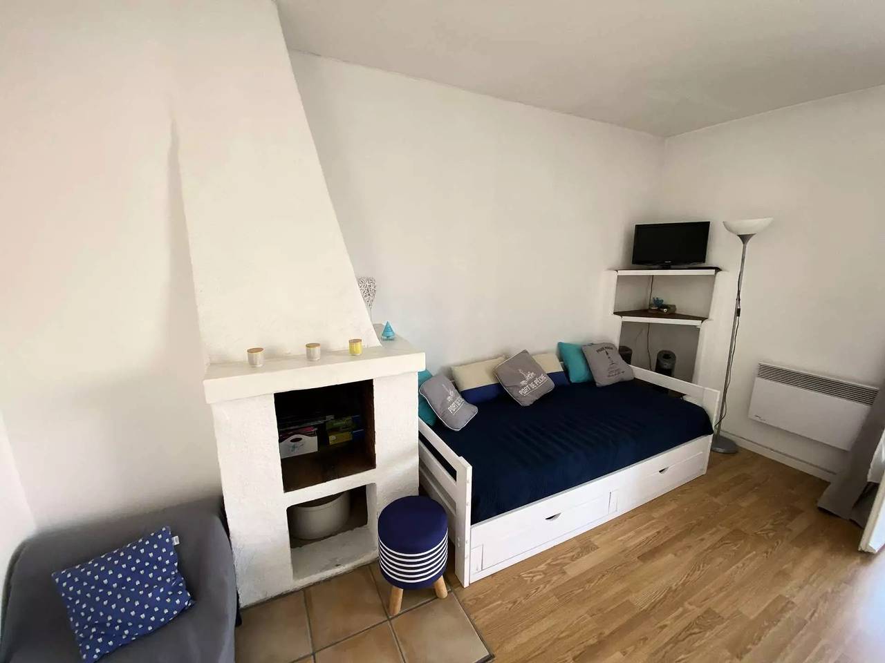 Hel lejlighed, Beautiful apartment with sea view, beaches, shops and restaurants on foot in Le Brusc, Six-Fours-les-Plages