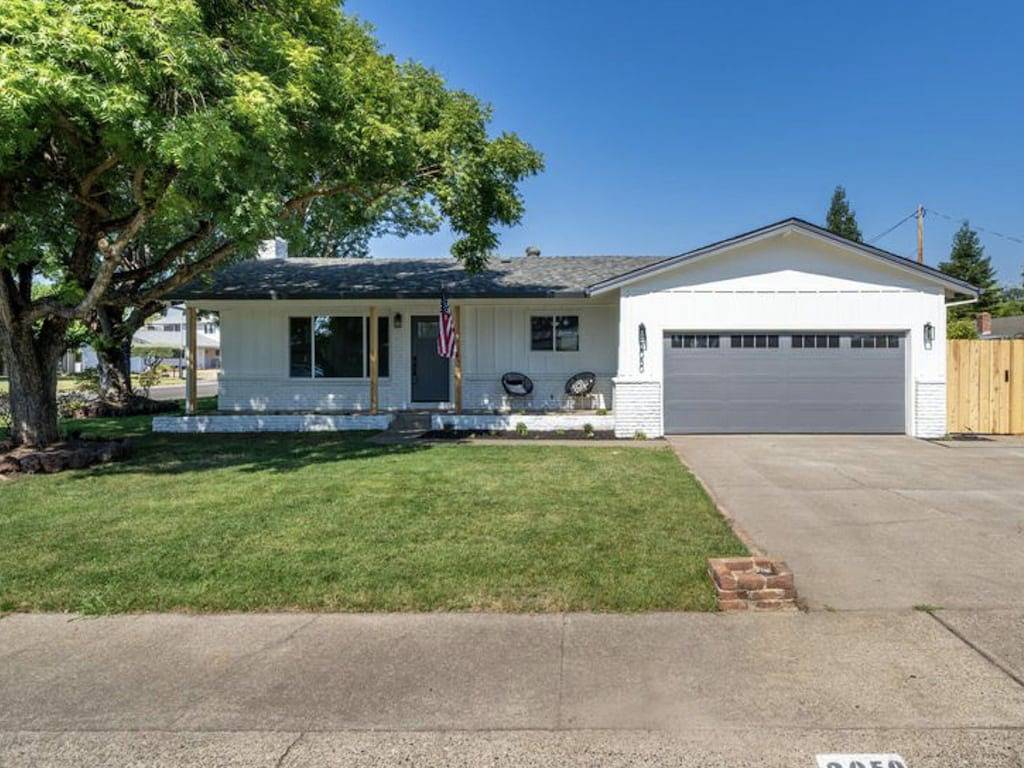 ***Carpenter Lane*** in Redding, Shasta County