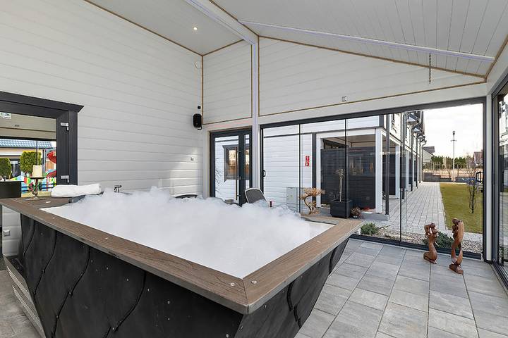 Ferienhaus für 9 Personen, mit Whirlpool und Terrasse sowie Garten und Sauna in Polen - 3