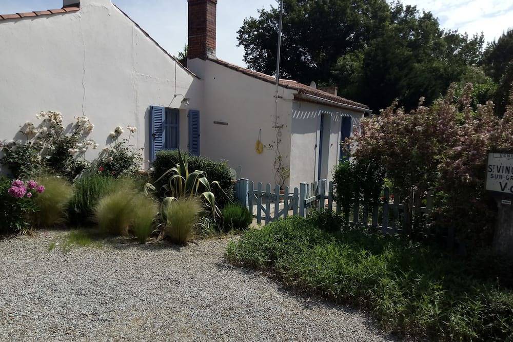 Charming traditional Vendeen Cottage in Saint-Vincent-sur-Graon, Vendée