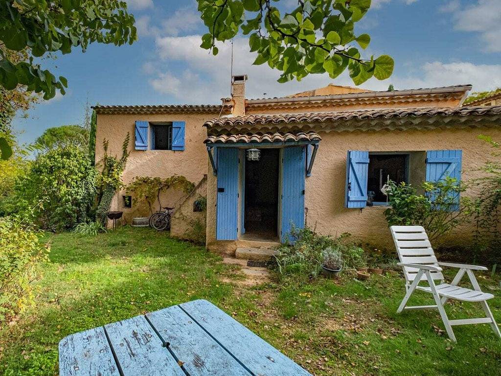 Casa de vacaciones en Goult con barbacoa. in Gargas, Parque natural regional del Luberon