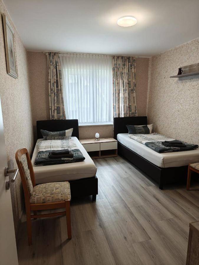 Ferienwohnung für 2 Personen, mit Terrasse und Garten sowie Ausblick in Blomberg - 3