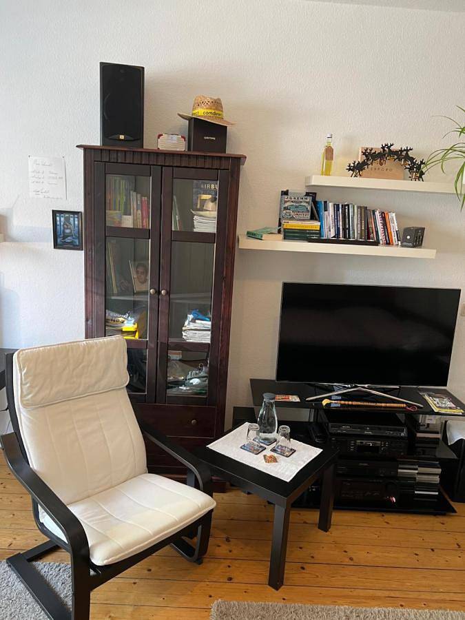 Ganze Ferienwohnung, Double Room with Balcony in Hamburg-Nord, Hamburg