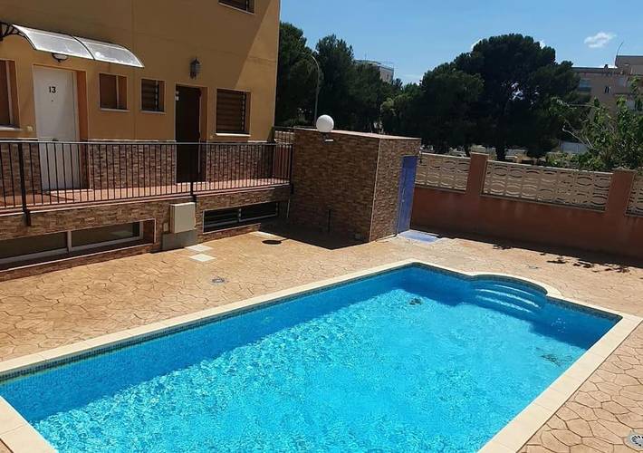 Ferienhaus für 6 Personen, mit Terrasse und Garten sowie Pool und Ausblick in Miami Playa