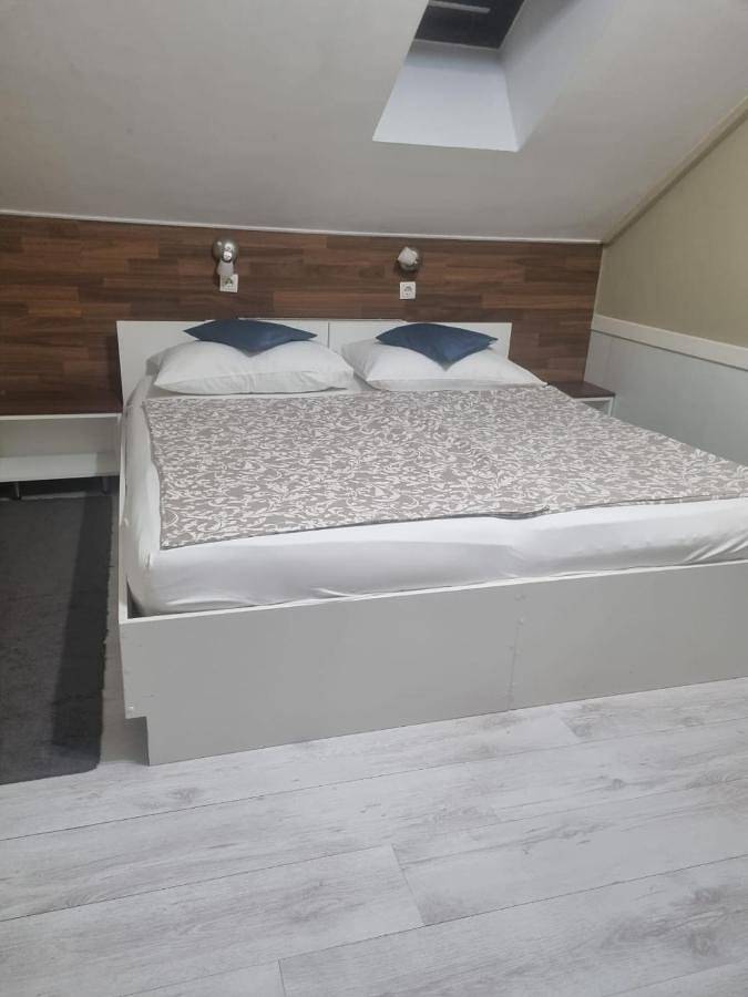 Chambre d’hôte pour 5 personnes, avec terrasse dans Slavonie - 3
