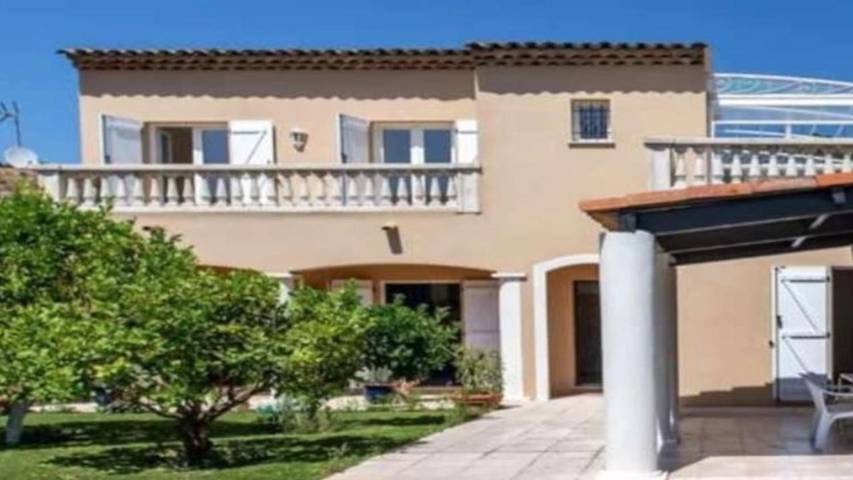 Villa pour 2 personnes, avec piscine à Sainte-Maxime