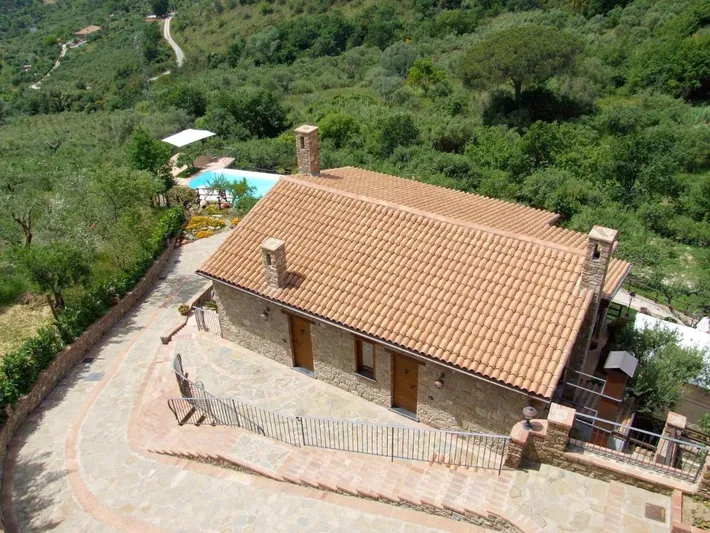Apartmenthotel for 3 people, with pool and garden as well as view - 1