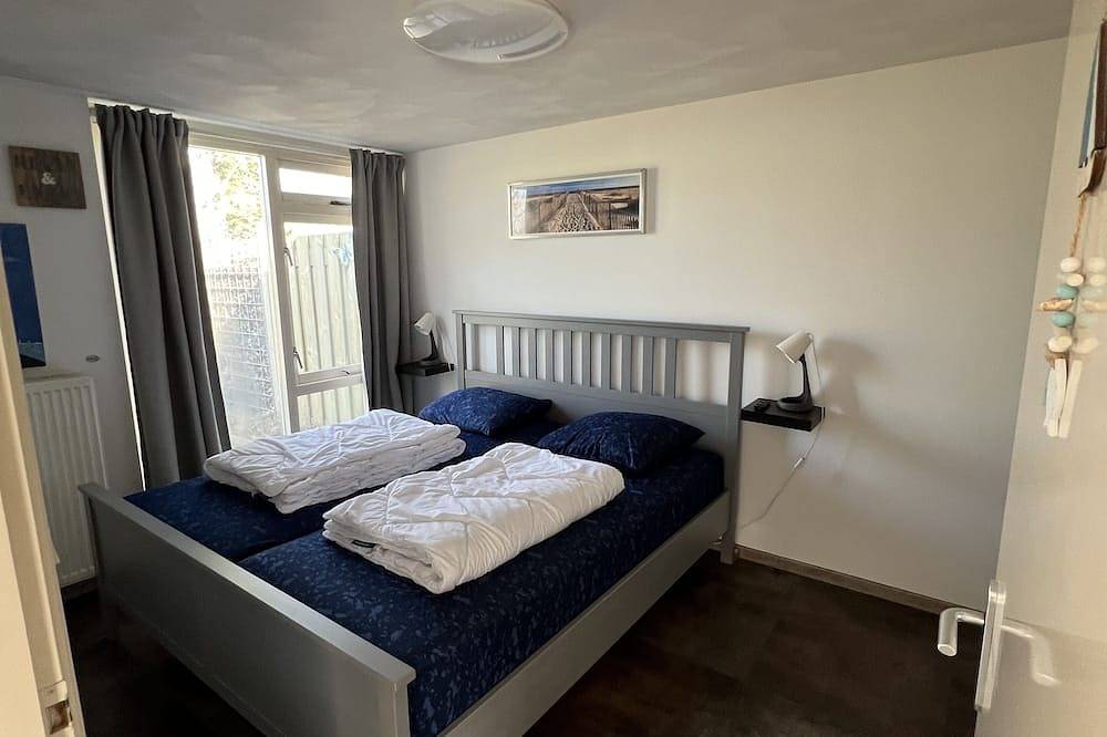 Ferienhaus-Düne Bungalow im Ferienpark Klepperstee Ouddorp in Ouddorp, Goeree-Overflakkee