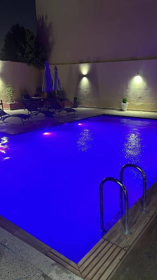 Chambre d’hôte pour 2 personnes, avec piscine ainsi que vue et jardin dans Midelt