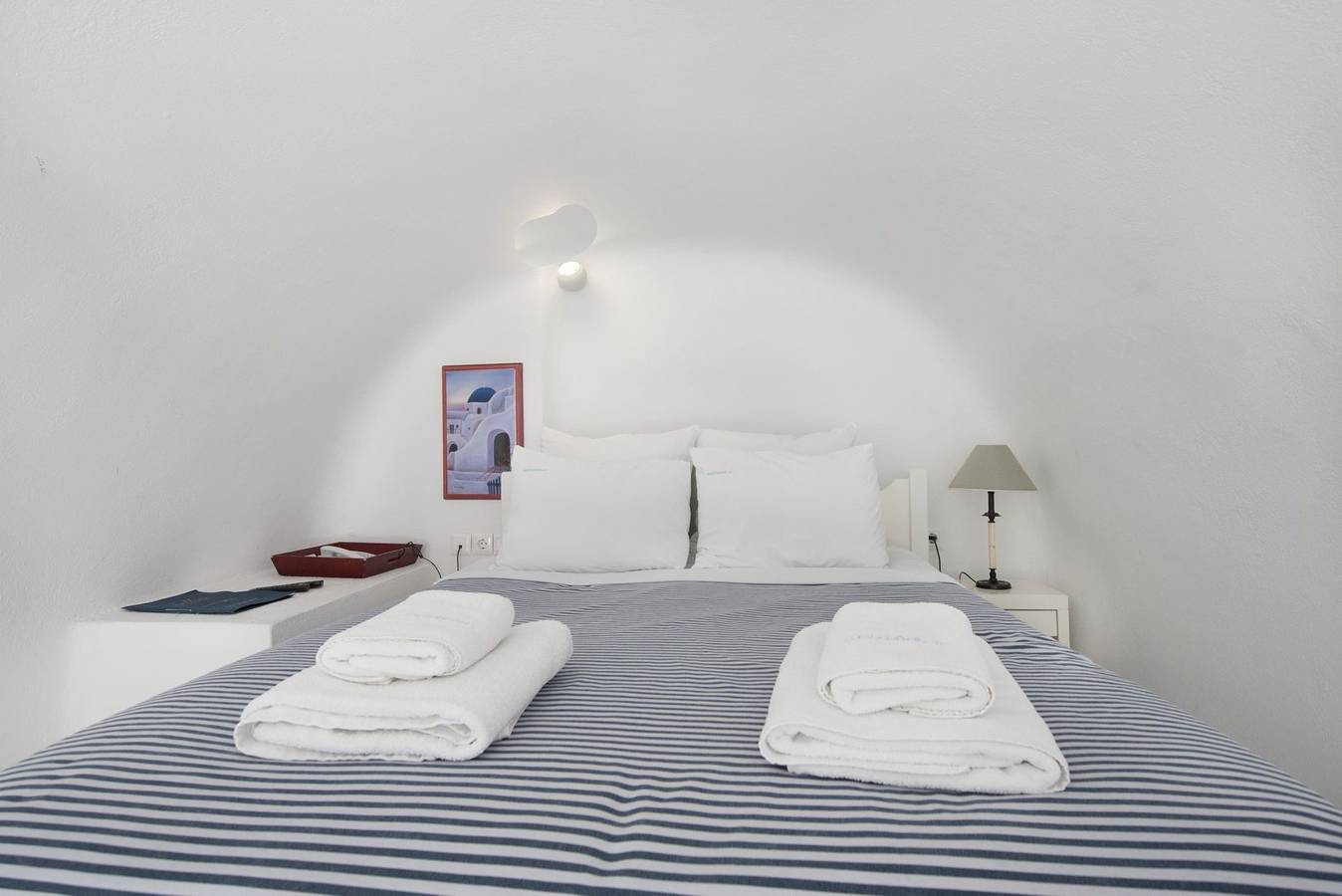 Superior Double Volcano View in Imerovigli, Santorini