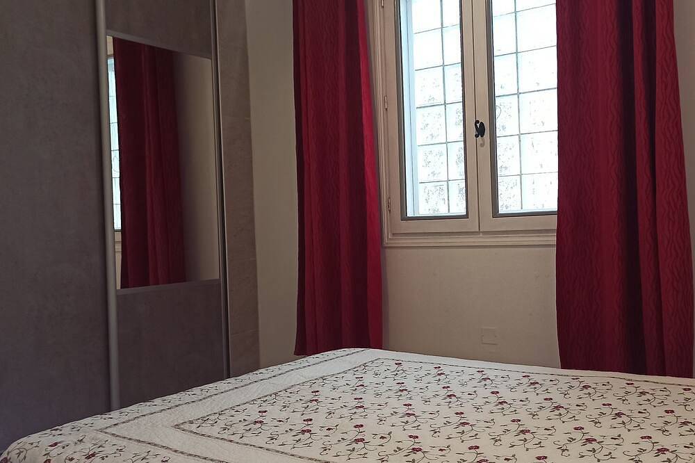 Maisonnette Avec Jardinet au Calme Très Proche des Commerces in Vaison-la-Romaine, Parc naturel régional du Mont-Ventoux